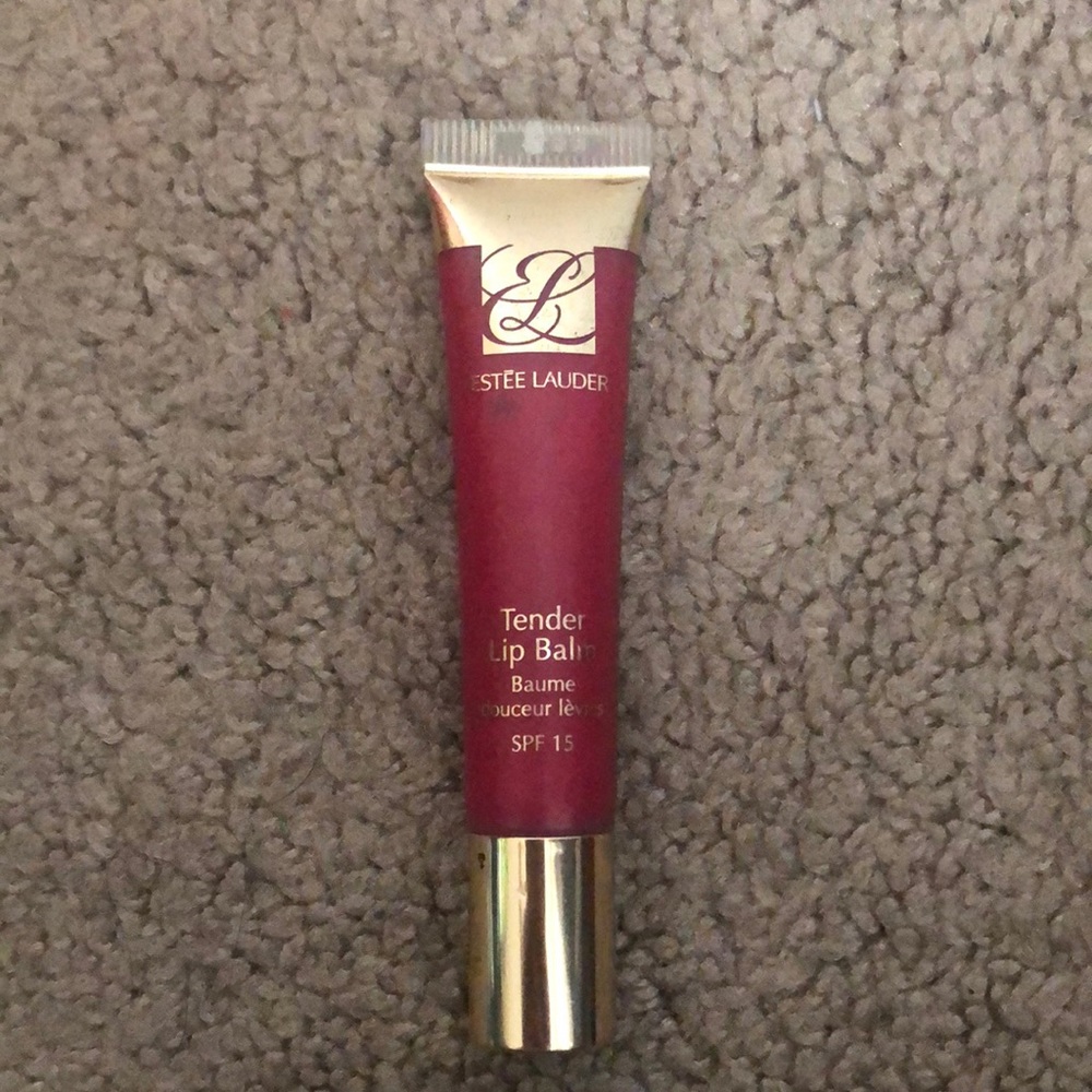 Ester Lauder Tinted Lip Balm Tender Berry